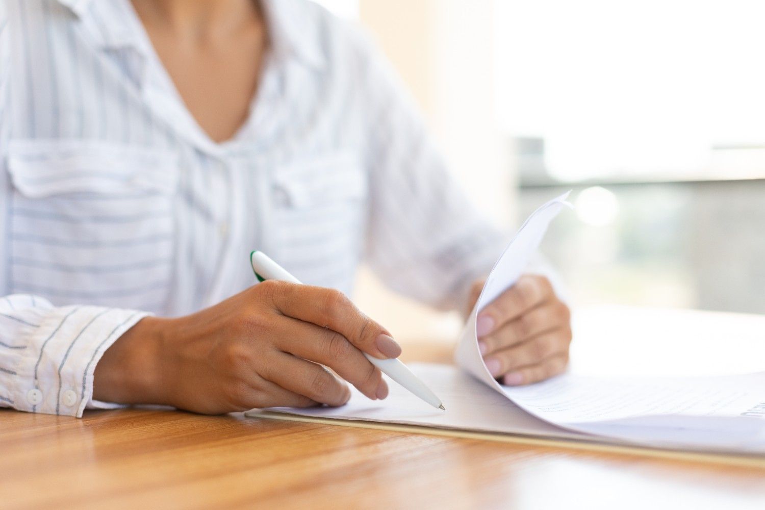 Renouvellement d'un titre de séjour : combien de temps avant l'expiration ?
