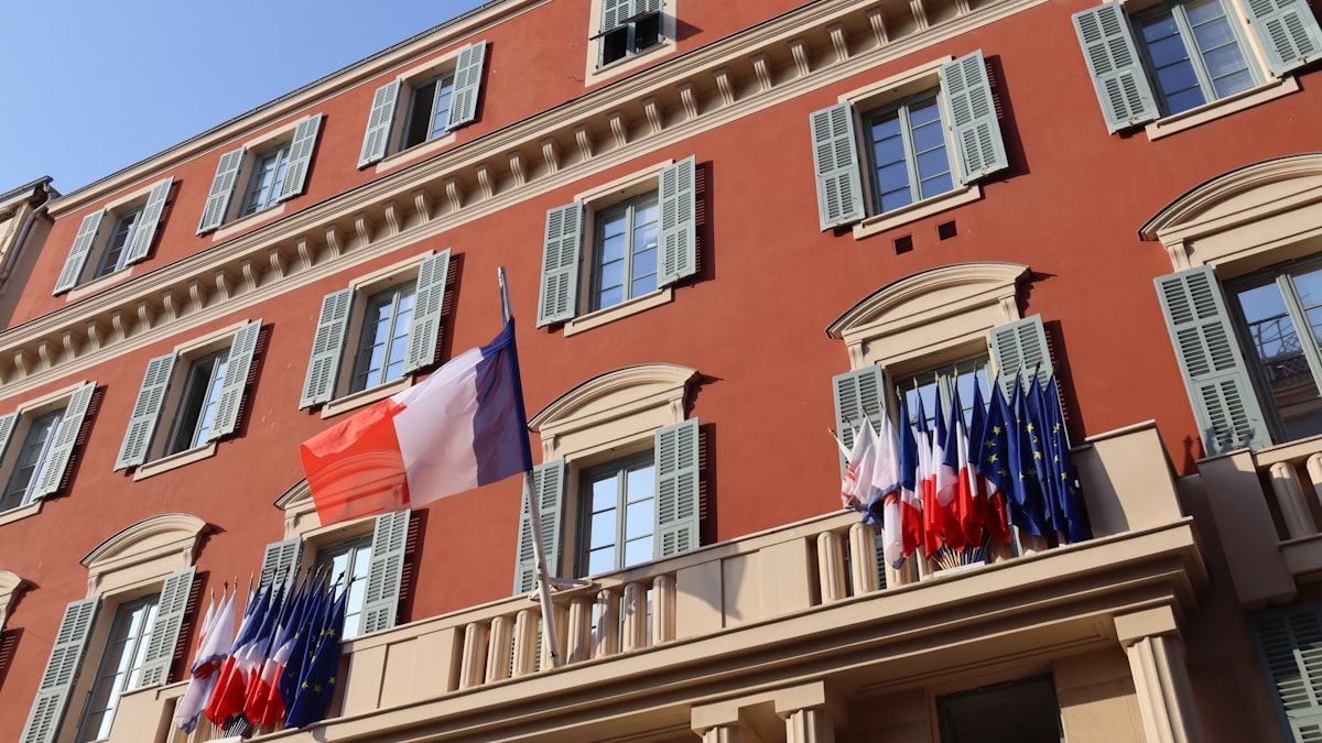 La naturalisation par décret : tout comprendre sur la procédure pour obtenir la nationalité française